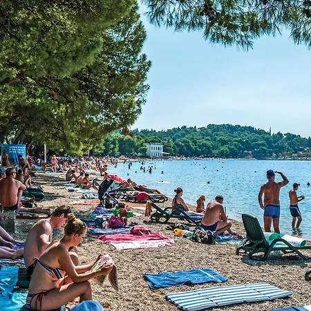Dom wakacyjny Lovely In With Sauna Makarska