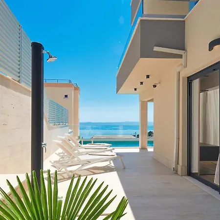 Lovely In With Sauna ماكارسكا