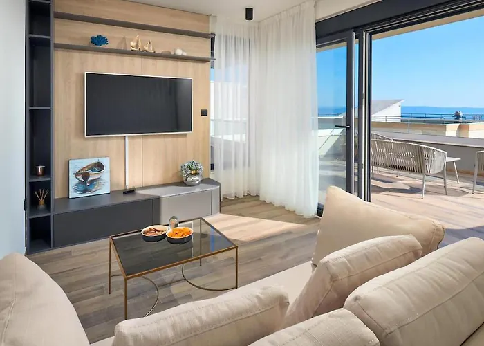 Lovely In With Sauna بيت للعطل ماكارسكا